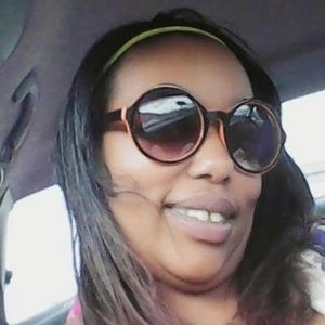 Meet your Posher, Noelle